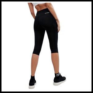 IVY PARK High Rise Crop Leggings